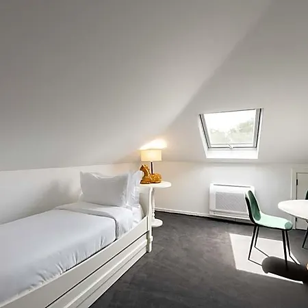 Avenuehillhotel *