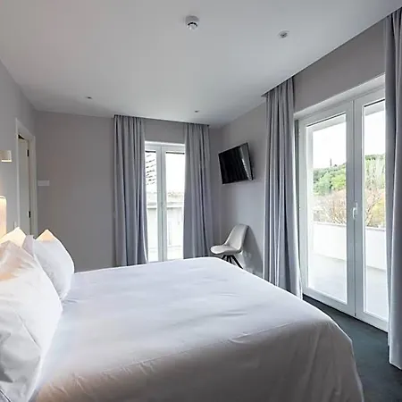Avenuehillhotel Hotel